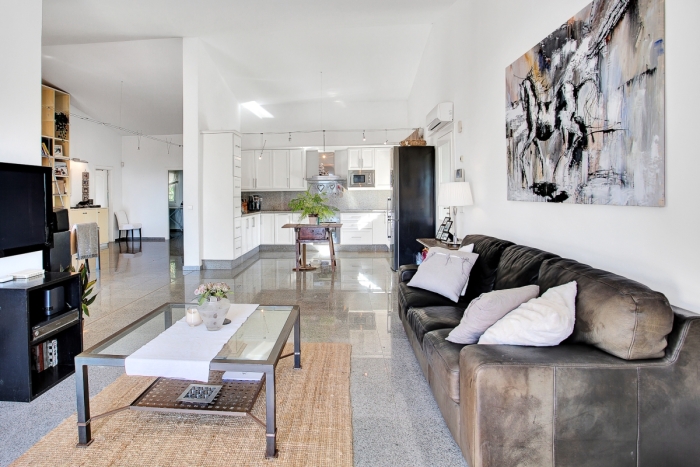 Lounge Upstairs