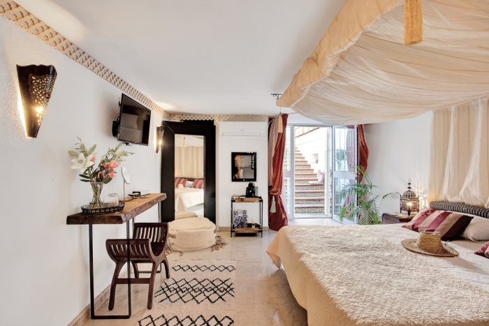 Bedroom 6 / Separate Apartment