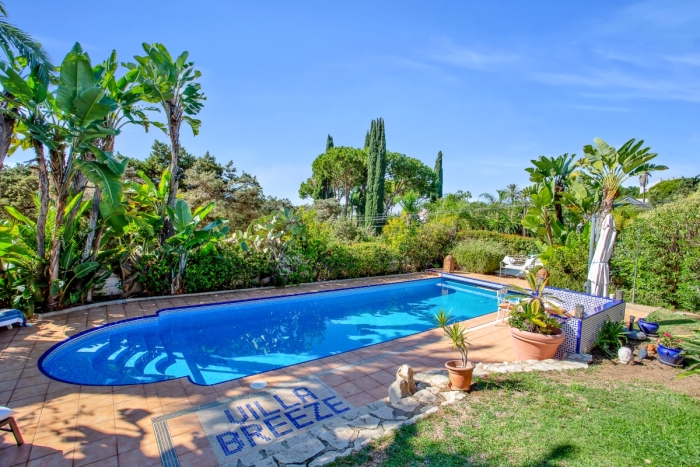 Garden & Pool